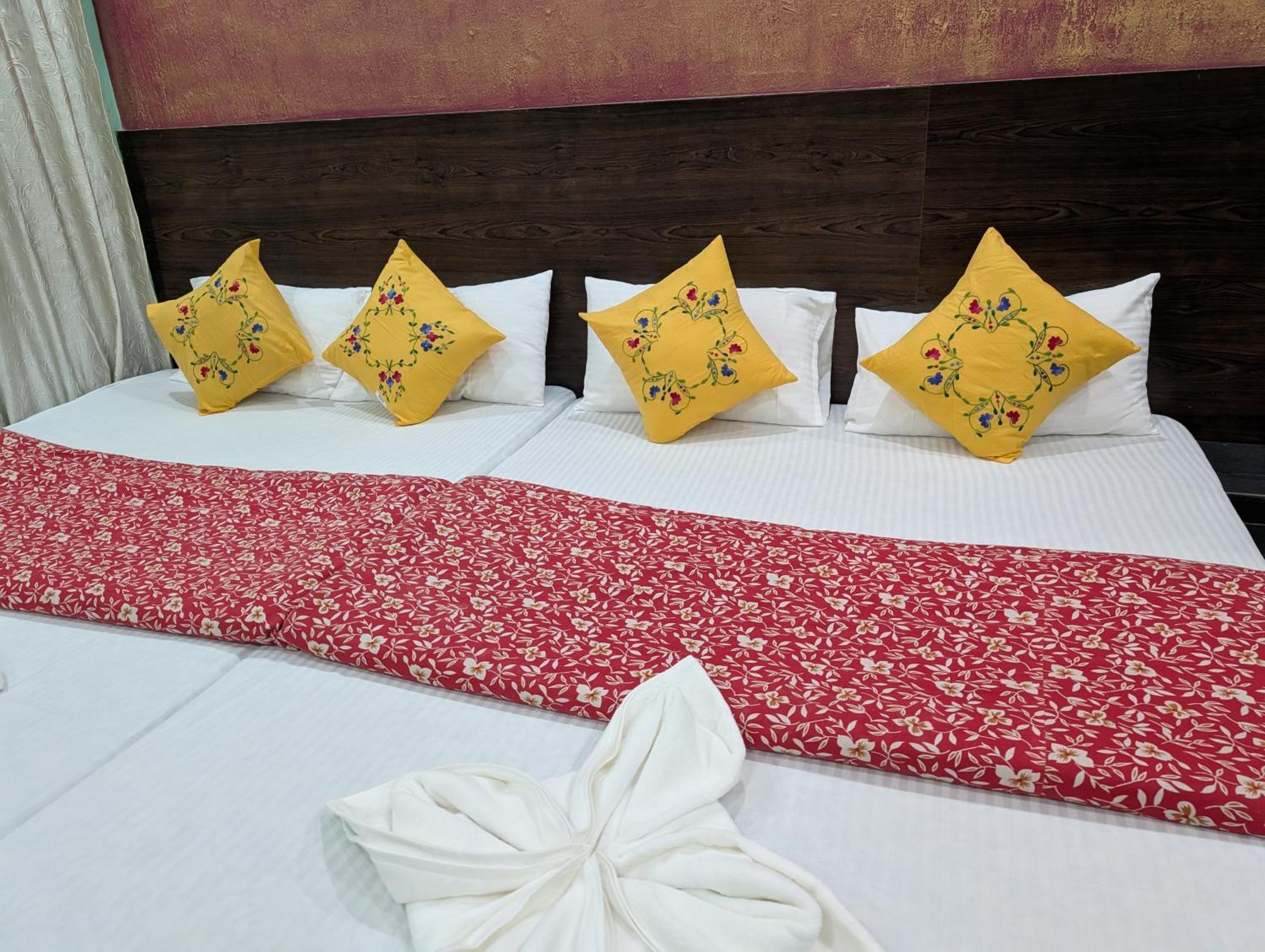 Rangamati Garden Resort Shānti Niketan Rum bild