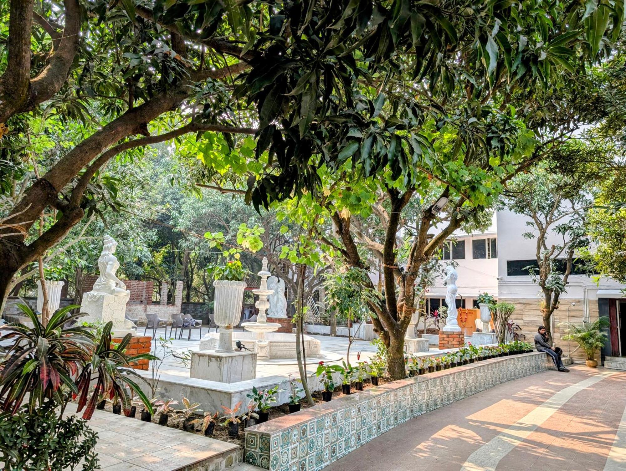 Rangamati Garden Resort Shānti Niketan Exteriör bild